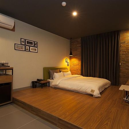 Hotel Gray Changwon Buitenkant foto