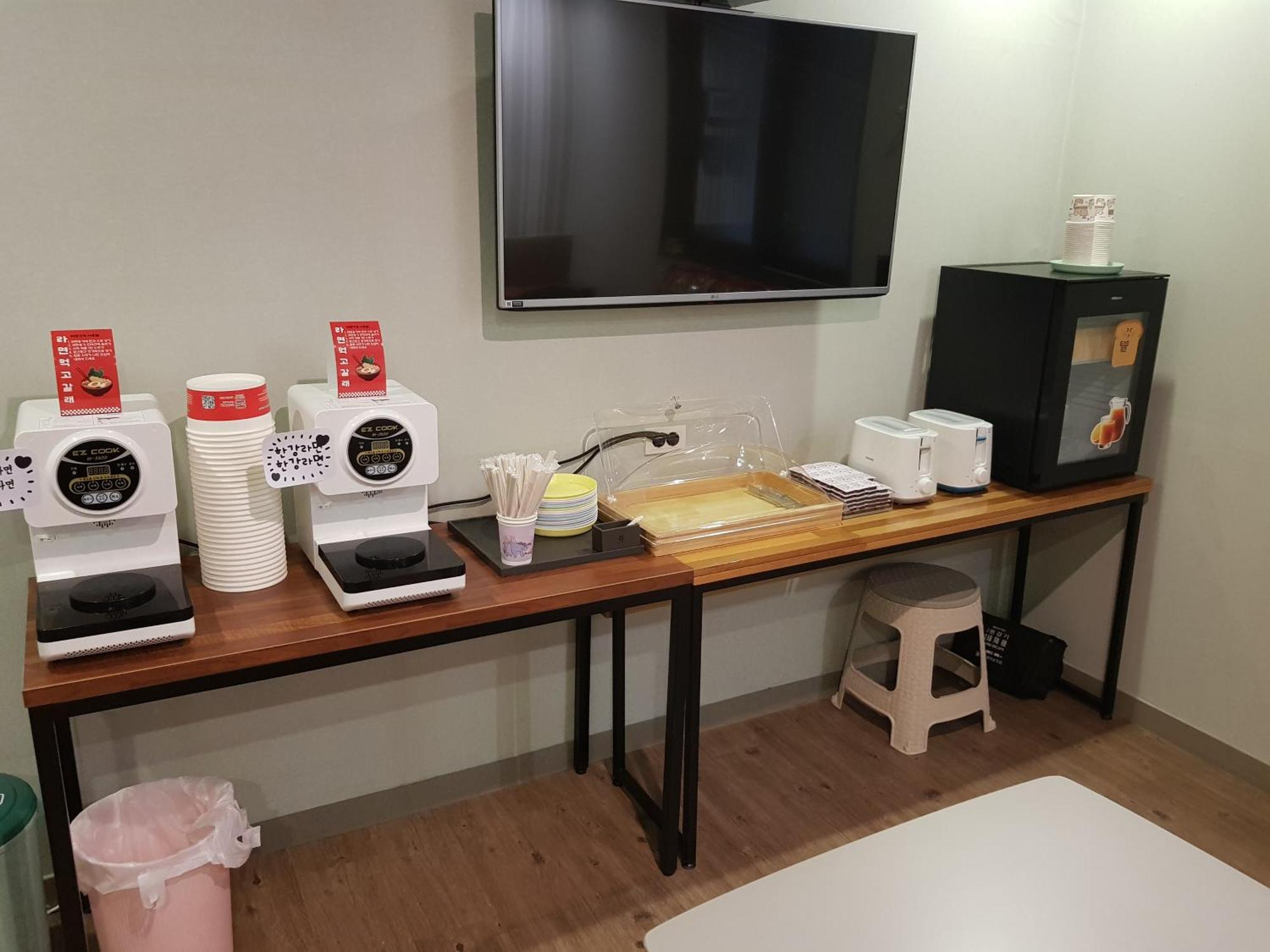 Hotel Gray Changwon Buitenkant foto