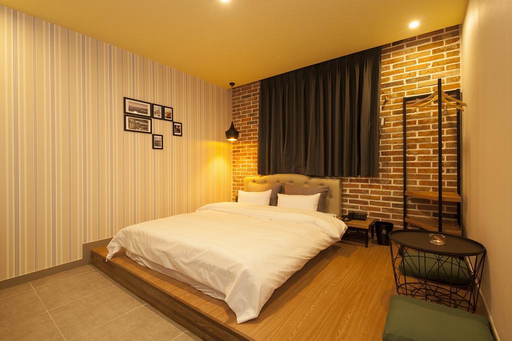 Hotel Gray Changwon Buitenkant foto