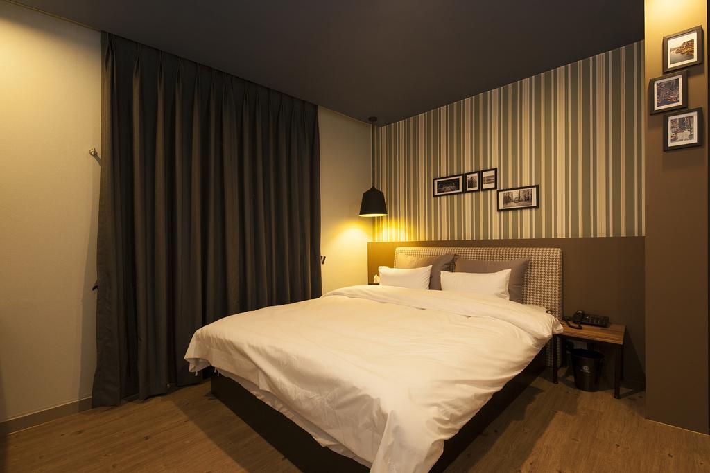 Hotel Gray Changwon Buitenkant foto